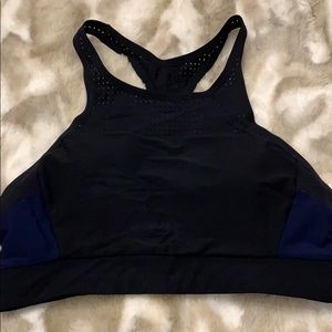 Athleta sports bra size small